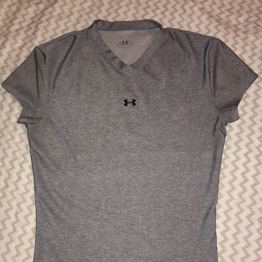 Under armour grey work out top